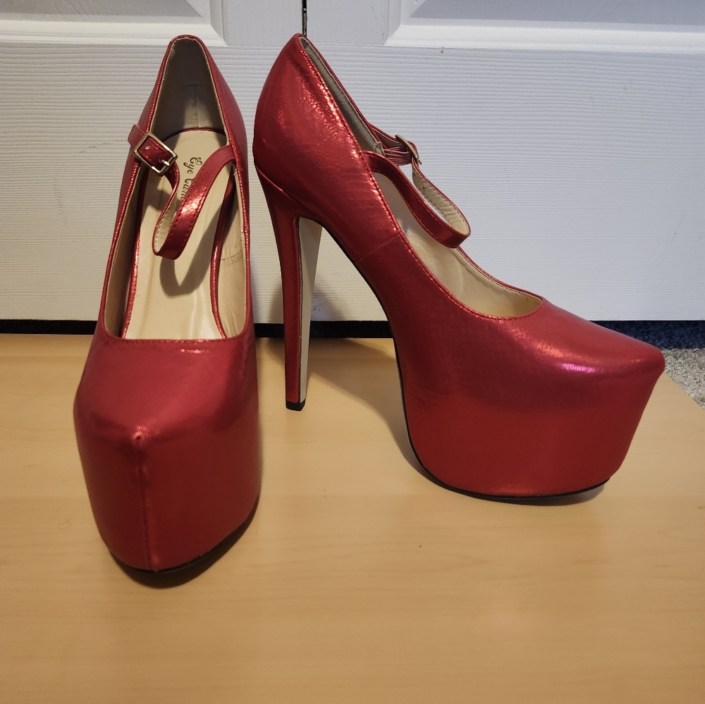 Eye Candie Red Glossy high heels